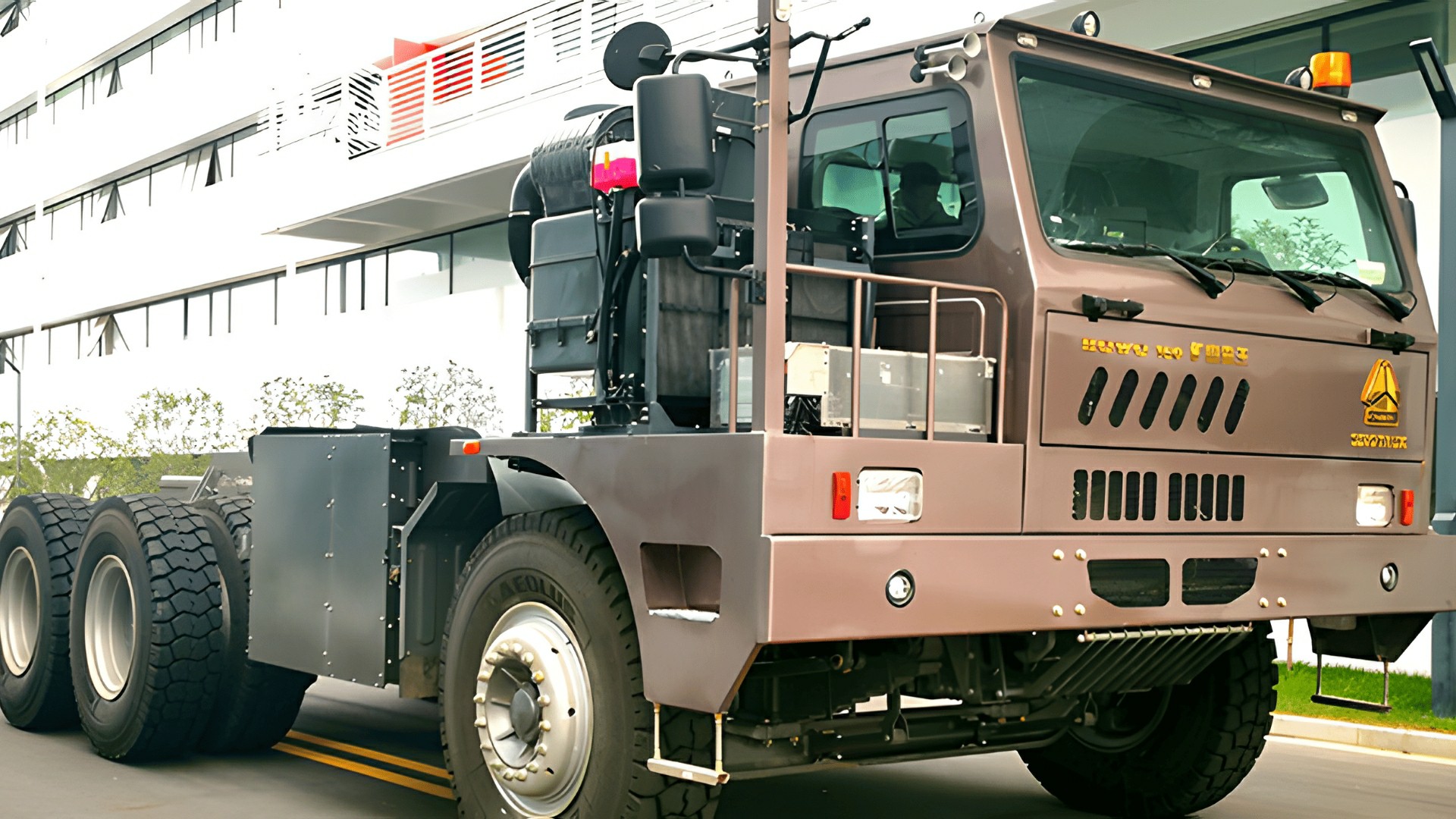 �й����� �� HOWO��ɽ����